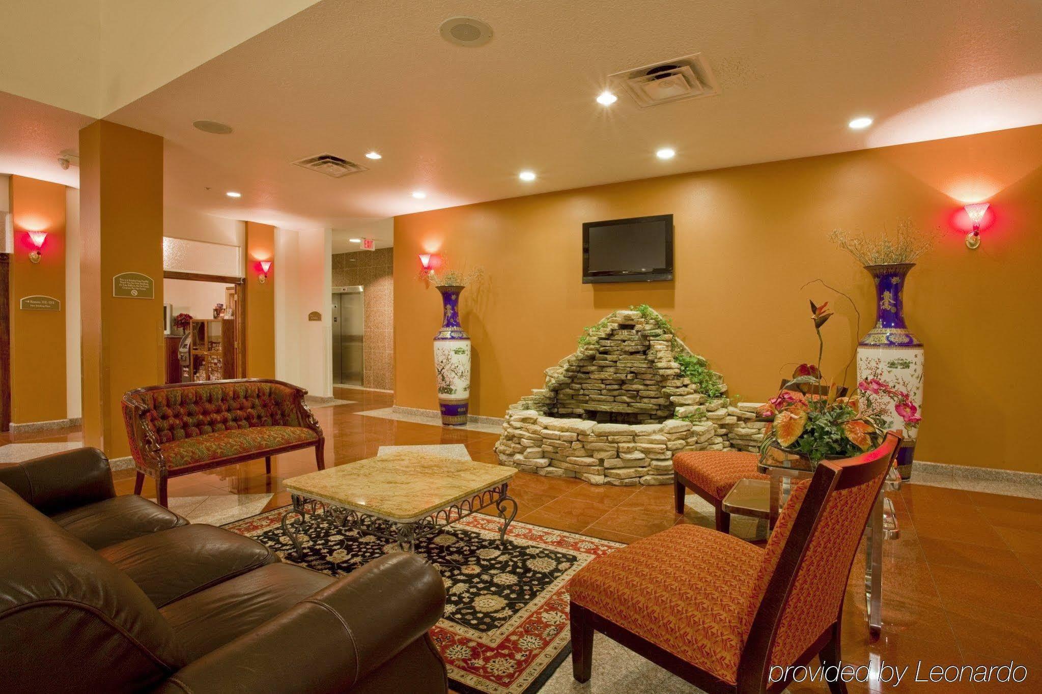 Country & By Radisson, Rj Stadium - Airport East Hotel 2*